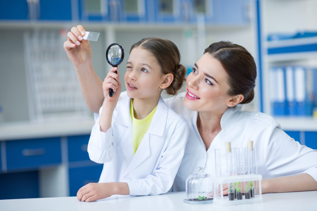 Las mujeres y las niñas en la ciencia